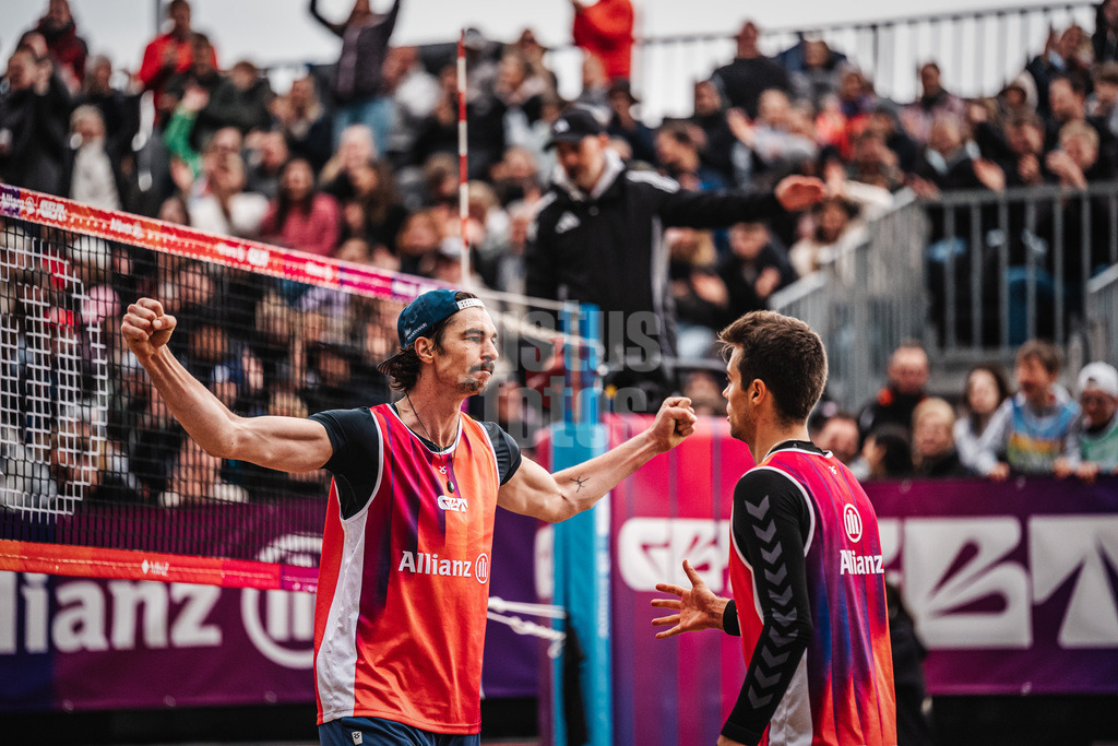 Beachvolleyball | Männer | Allianz German Beach Tour 2026 | Tourstop Düsseldorf | 17.05.2026 | v.l. Jannik Kühlborn und Yannick Bibelriether