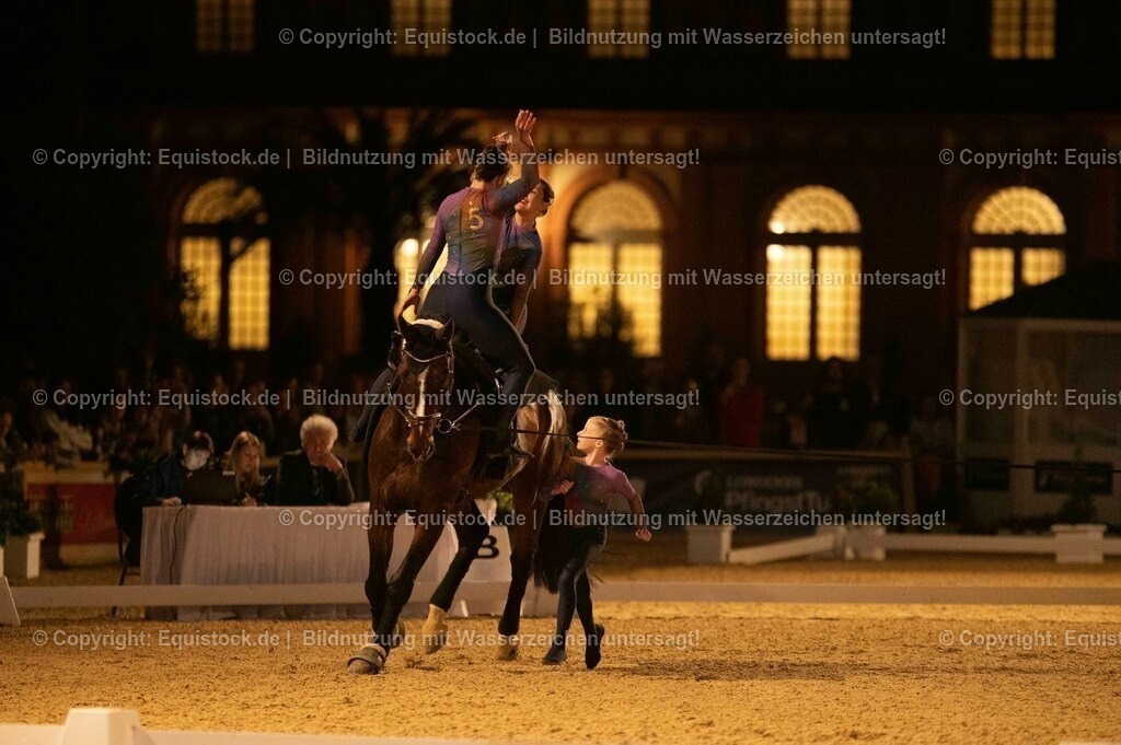 20230527_Voltigieren_NASPA_Flutlicht_1110 | equistock