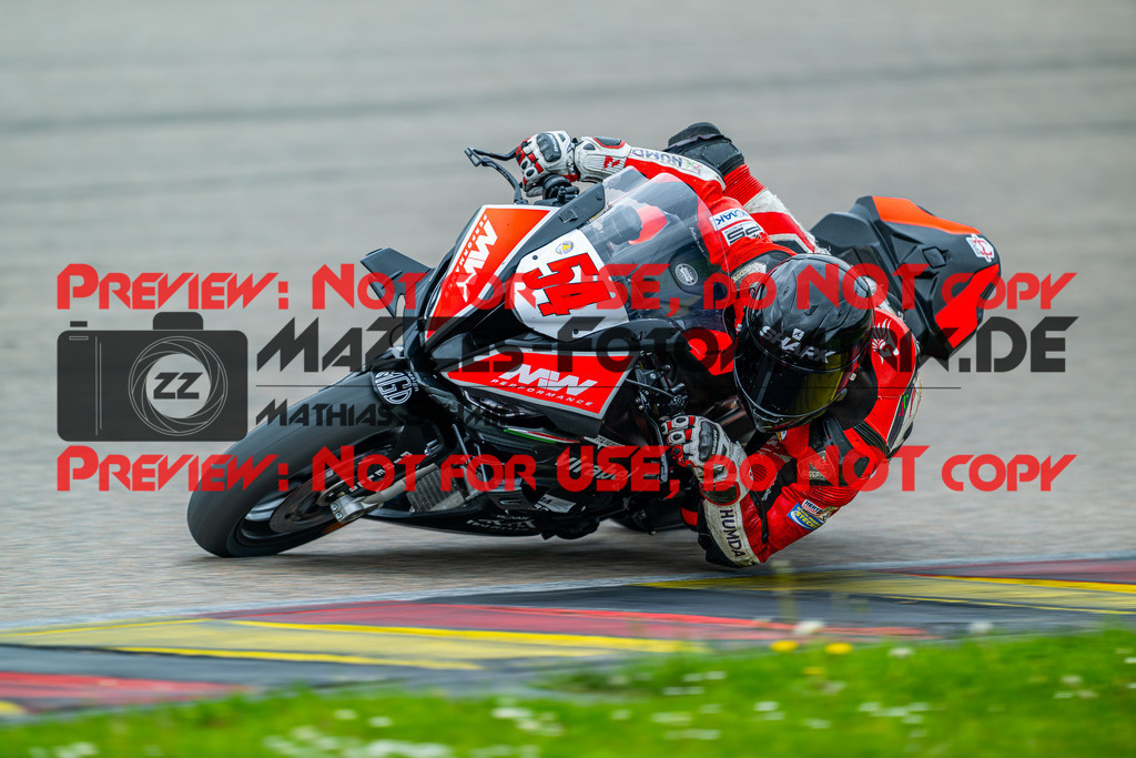 MaZZes_FotoMatrix_240504_6007705_3431 | STK1000