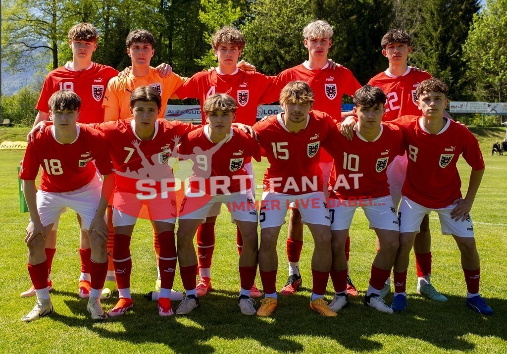 Fußball Halbfinale, Irland U15 - Österreich U15 am 29.04.2024 in Arnoldstein (Sportplatz), Austria, (Photo by Ernst Krawagner sport-fan.at) | Fußball Halbfinale, Irland U15 - Österreich U15 am 29.04.2024 in Arnoldstein (Sportplatz), Austria, (Photo by Ernst Krawagner sport-fan.at) - Realisiert mit Pictrs.com