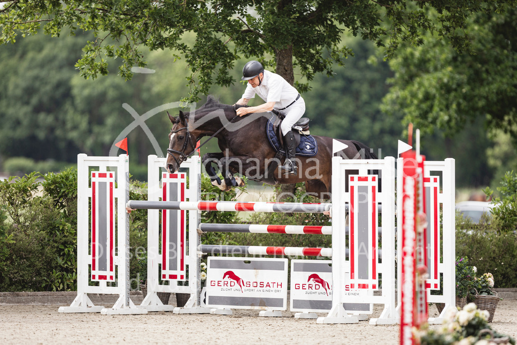 250622_Lemwerder_M2-SprmstAnf-801 | Deine schönsten Turniermomente als professionelle Fotos! Entdecke hochwertige Pferdesport-Fotografie im Online-Shop. Jetzt Fotos finden & bestellen!