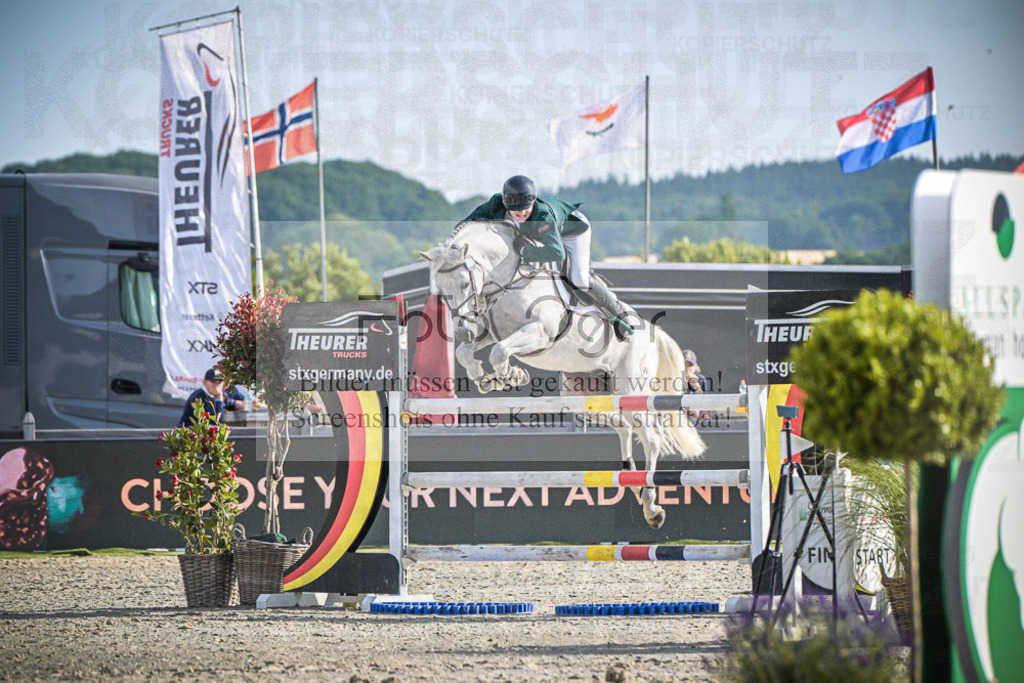 DOS_9107 | Entdecke hochwertige Reitturnierfotos von Foto Oger. Professionell, emotional und authentisch – jetzt Lieblingsmomente im Shop bestellen.Deutschlandweite Turnierfotografie. - Realisiert mit Pictrs.com