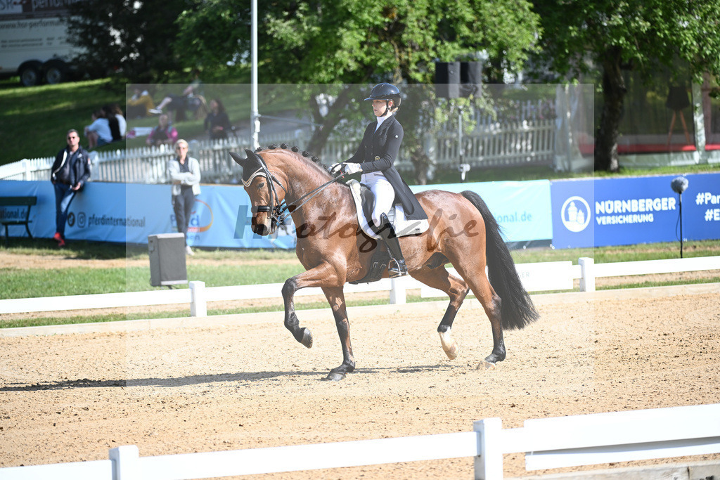 Schneeberger_Sansibar JS_12243273 | hf-fotografie - Realisiert mit Pictrs.com