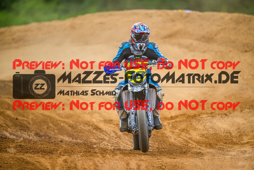 MaZZes_FotoMatrix_220528_8185 | Fotograf Mathias Schmid
Sportfotograf,
Eventfotograf,
Hochzeitsfotograf,
Portraitfotograf