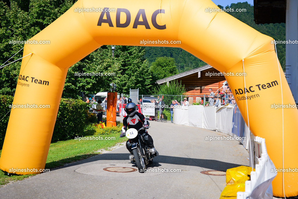 P1025905 | Erleben Sie atemberaubende, hochqualitative Fotos Ihrer Fahrt entlang der malerischen Alpenstraßen. Besuchen Sie alpineshots.com, um professionelle Aufnahmen Ihrer unvergesslichen Reise zu finden und zu kaufen - Realisiert mit Pictrs.com