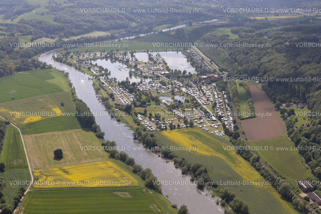 Vlotho240505386CampFeuerland_Weser | Luftbild, Camp Feuerland Campingplatz am Fluss Weser, Badesee und Weser-Radweg im Lipper Bergland, Vlotho, Ostwestfalen, Nordrhein-Westfalen, Deutschland