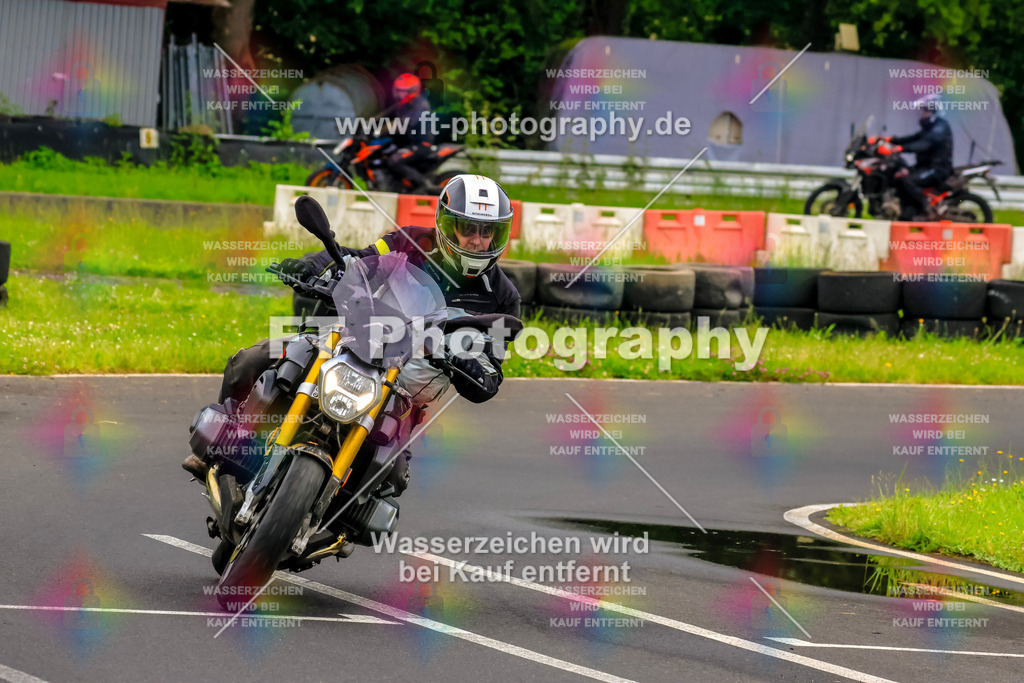 VBK-6633 | Hier findet Ihr Bilder von Touristenfahrten auf der Nürburgring Nordschleife oder von anderen Veranstaltungen die ich besucht habe. Viel Spass beim Durch Schauen 