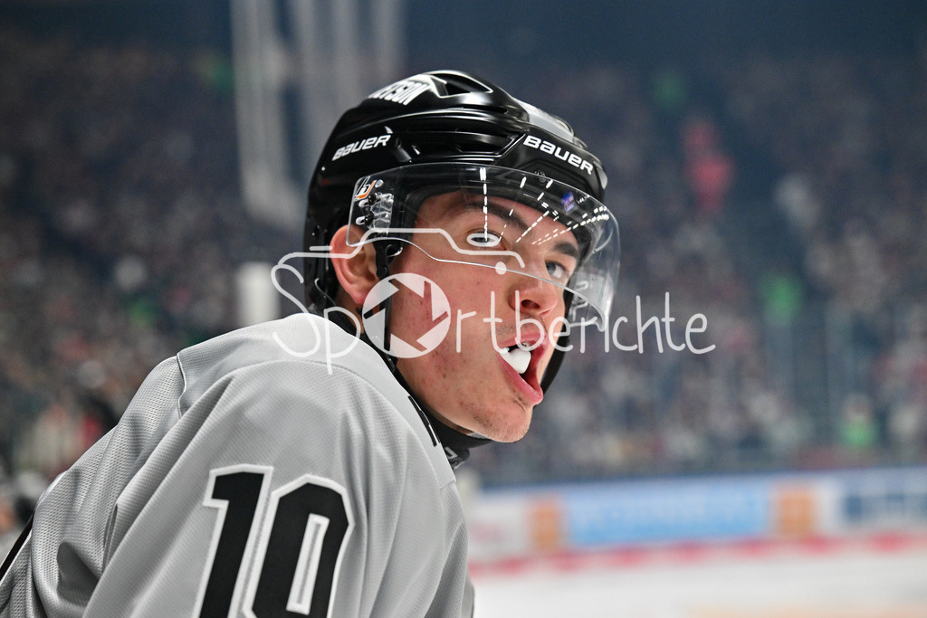 Augsburger Panther - Kölner Haie | Im Bild Justin SCHUETZ (Koelner Haie #10) / Freisteller / Einzelfoto / Mundschutz / DEL: Augsburger Panther - Kölner Haie, Curt Frenzel Stadion am 29.09.2024