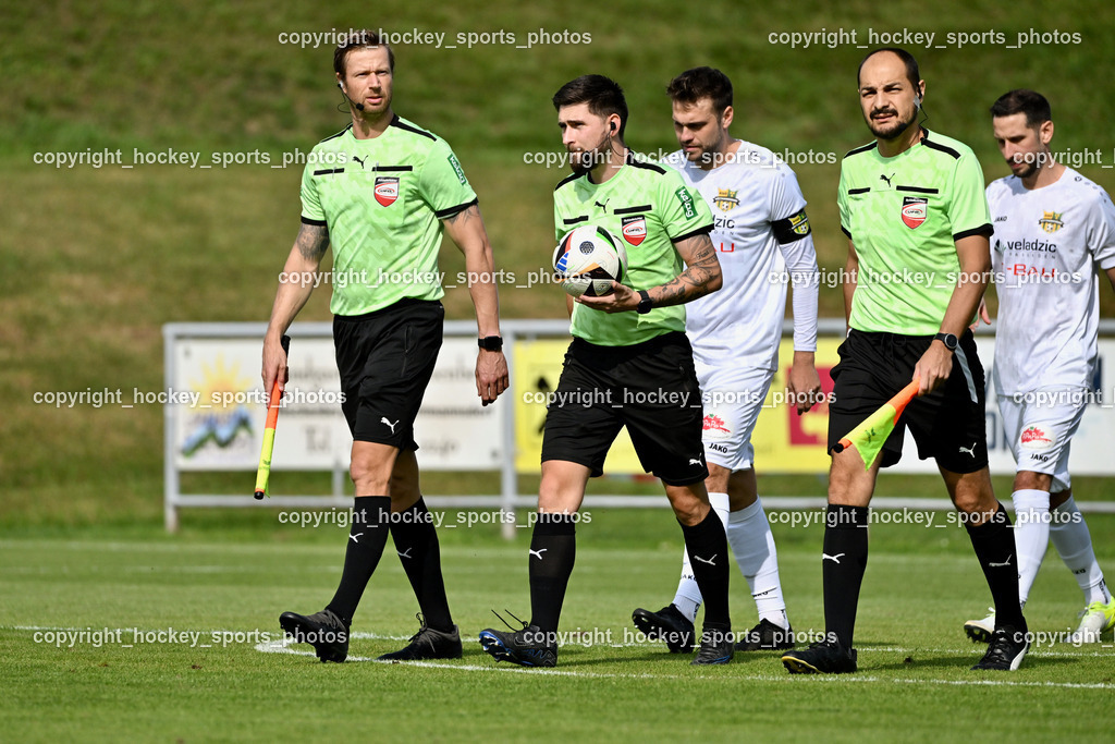 ASKÖ Köttmannsdorf vs. Union Matrei | Stephan Orel Referee, Almedin Medin Referee, Kemal Zobic Referee, #17 Stephan Borovnik ASKÖ Köttmannsdorf, ASKÖ Köttmannsdorf vs. Union Matrei, ASKÖ Köttmannsdorf vs. Union Matrei am 13.09.2025 in Köttmannsdorf (Sportplatz Köttmannsdorf), Austria, (Photo by Bernd Stefan)