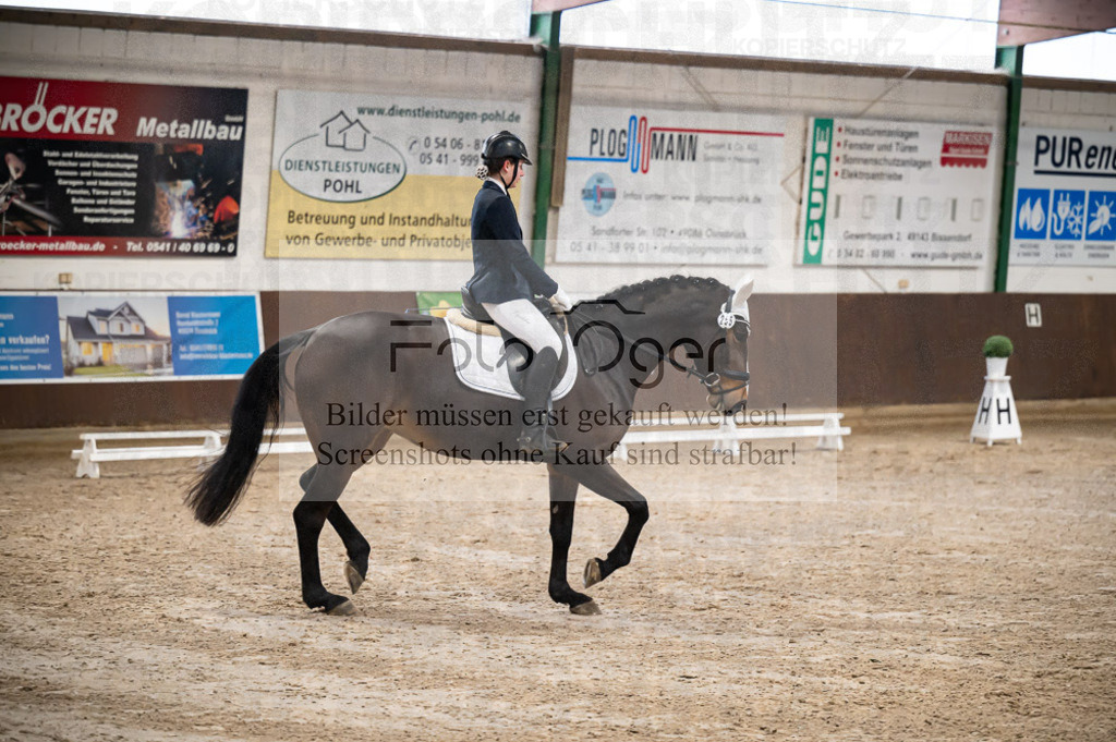 Hallenreittunier Voxtrup 2023 | Entdecke hochwertige Reitturnierfotos von Foto Oger. Professionell, emotional und authentisch – jetzt Lieblingsmomente im Shop bestellen.Deutschlandweite Turnierfotografie. - Realisiert mit Pictrs.com