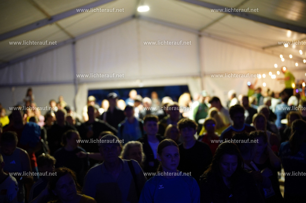 FSC00463 | Lichterlauf  - Realisiert mit Pictrs.com