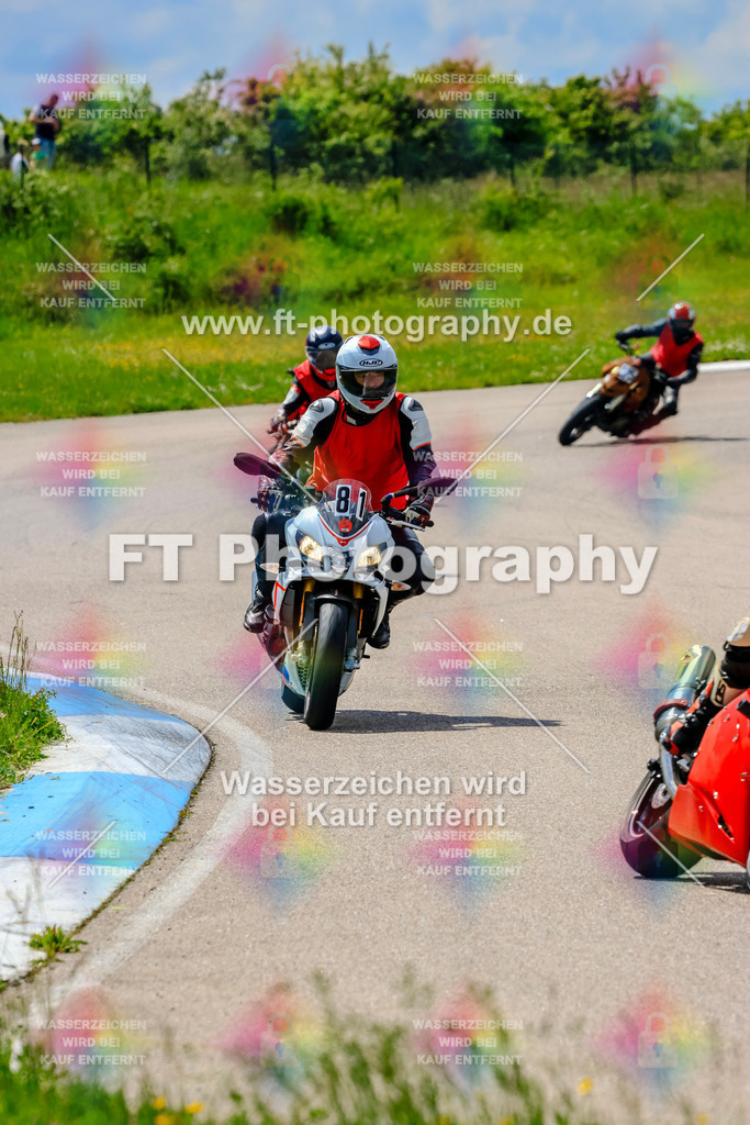 MotoTeam-0085 | Hier findet Ihr Bilder von Touristenfahrten auf der Nürburgring Nordschleife oder von anderen Veranstaltungen die ich besucht habe. Viel Spass beim Durch Schauen 