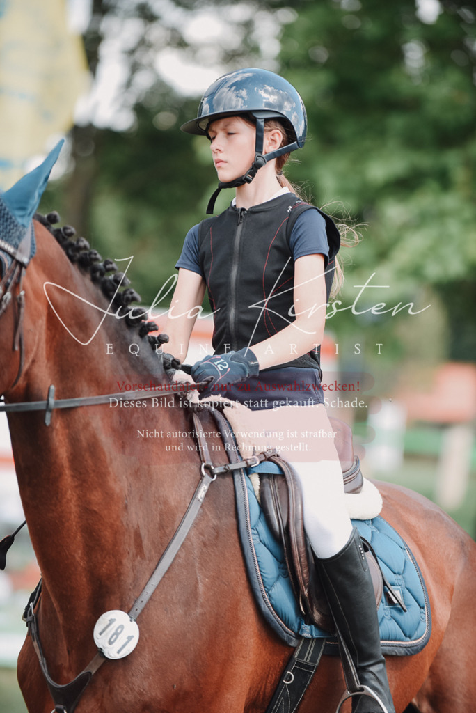 DSC_5665 | Pferde- und Turnierfotografie in Westsachsen. Pferdeportraits, Auftragszeichnungen und intuitive Kunst.
