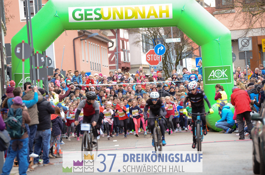 AOK JuniorCup 400m | 3Koenigslauf 2023 - Realisiert mit Pictrs.com