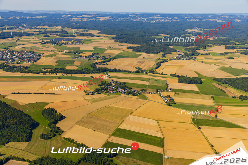Schrägluftbild  Bergnersreuth  Arzberg - Das Luftbild wurde 2025 vom UL-Flugzeug heraus erstellt ( keine Drohne ) - Hochauflösende Luftaufnahme -Nicht vergleichbar mit Google Maps oder Satelittenbilder- Die Geschenkidee !Mit Lizenz und Bildrechte bestellbar