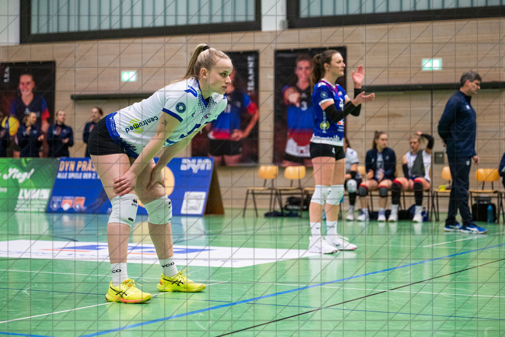 2. VBLF Nord 25/26 | Spiel 4065 | VC Osnabrück vs. TUSA City Girls Düsseldorf | JANZEN Agatha (VC Osnabrück e.V. #5) //  10.01.26: 2. VBLF Nord 25/26 | Spiel 4065 | VC Osnabrück vs. TUSA City Girls Düsseldorf / Osnabrück / Deutschland  //   CREDIT:www.bullenfotos.de, Martin König, Hörner Weg 40, D-49078 Osnabrück, +4917663732967 // Nutzung und Weitergabe nur zu den vereinbarten Zwecken. Presseanfragen an Ersteller. Alle Rechte beim Ersteller. Honorierung nach MFM. - Realisiert mit Pictrs.com