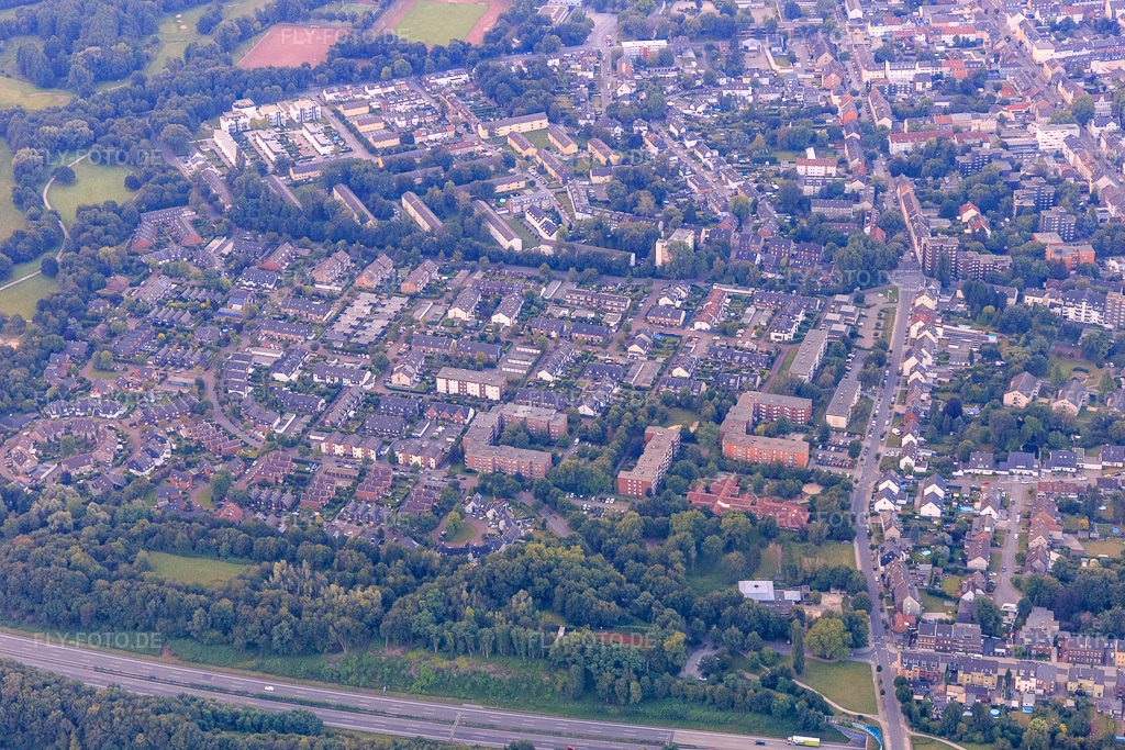 Luftbild: An d. Gräffe im Ortsteil Erle in Gelsenkirchen im Bundesland Nordrhein-Westfalen in Deutschland. Foto: IMG_008329.jpg vom 19.07.2020 durch Werner Riehm/FLY-FOTO.de