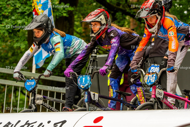 BayBMX2026-06200 | Fotogalerie von Thomas Dettweiler mit Eventbildern und lizenzfreien Fotos. Perfekt als Wandbild, für Büro, Website oder private Nutzung. - Realisiert mit Pictrs.com
