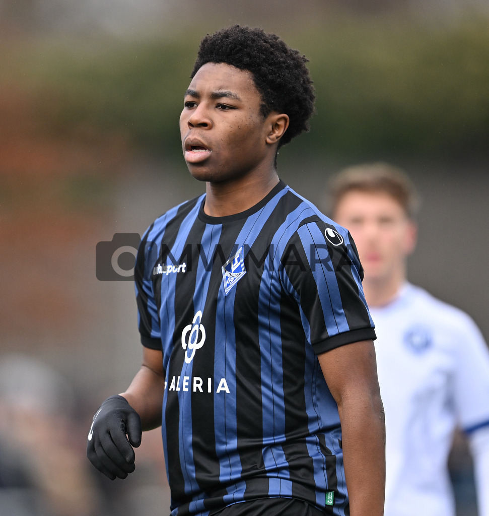 Fussball I Herren I Saison 2025-2026 I Bundesliga I 6. Spieltag I Eintracht Frankfurt - FC Bayern München  | MWMARA - Realisiert mit Pictrs.com