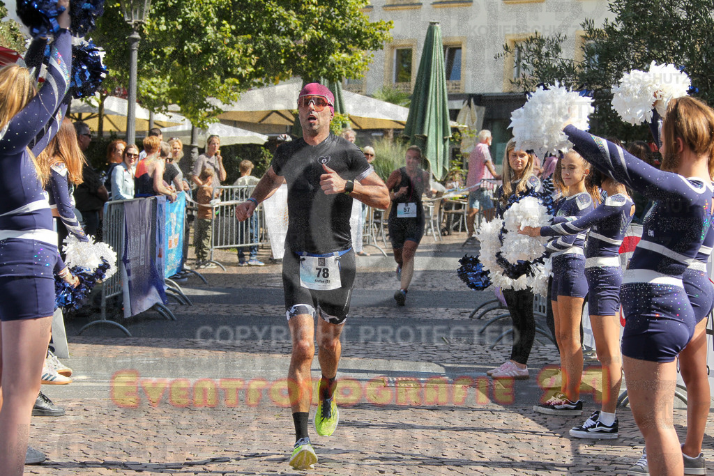 250824_1232_EV4_9267 | Sportfotografie im Rhein-Sieg Kreis, Köln, Bonn, NRW, Rheinland Pfalz, Hessen, etc. Unser Tätigkeitsfeld umfasst den Laufsport vom Volkslauf über den Marathon, Duathlon, Triathon bis zum Ultralauf wie Kölnpfad Ultra oder Schindertrail.