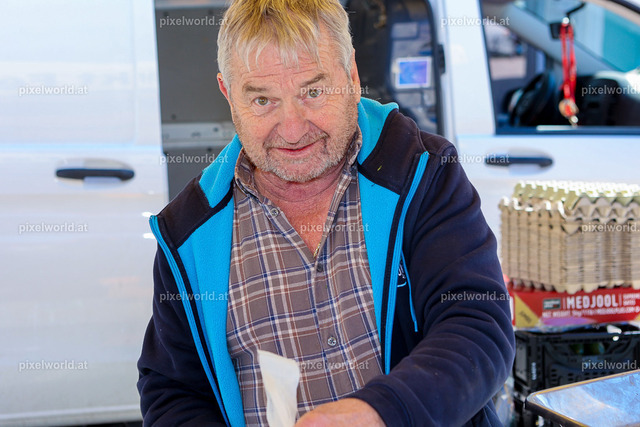 Reindlingprämierung am Hauptplatz in Feldkirchen | Bildershop von pixelworld.at - Realisiert mit Pictrs.com