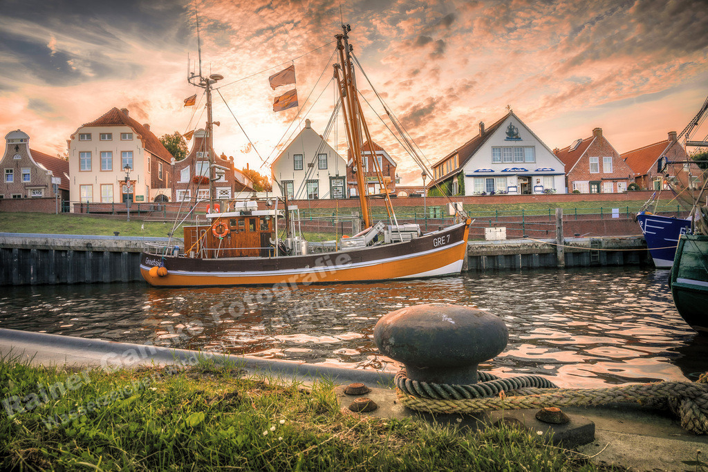 068 Greetsiel - 28-07-2022 -R Ganske | Onlineshop mit Bildern von Stränden, Häfen und Meer. Leinwände, Poster, Kalender und andere Materialien erhältlich. Kommerzielle Lizenzen möglich.  - Realisiert mit Pictrs.com