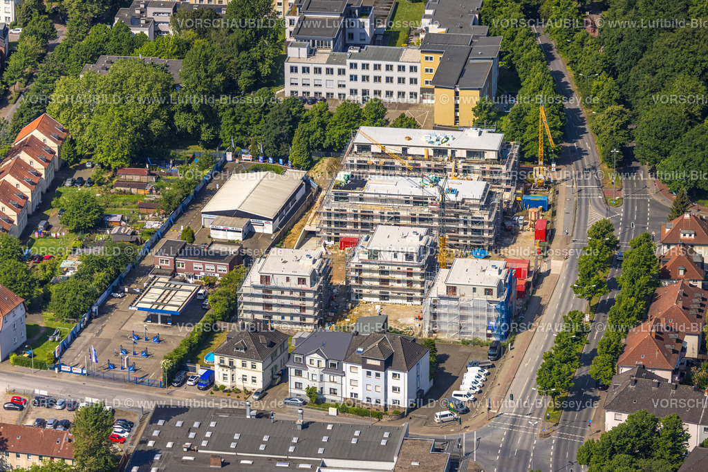 Gladbeck220501792 | Luftbild, Baustelle mit Neubau für Wohnen und Soziales auf dem ehemaligen Mercedes-Lueg-Gelände Wilhelmstraße, Gladbeck, Ruhrgebiet, Nordrhein-Westfalen, Deutschland