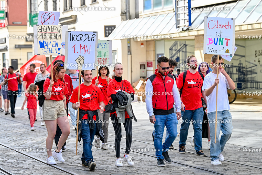 Hauptplatz Linz_ 1. Mai Umzug 2024_ 01.05.2024-5 | 01.05.2024, Hauptplatz Linz, AUT, Hauptplatz Linz, im Bild 1. Mai Umzug 2024 Linz Hauptplatz, SPOE 