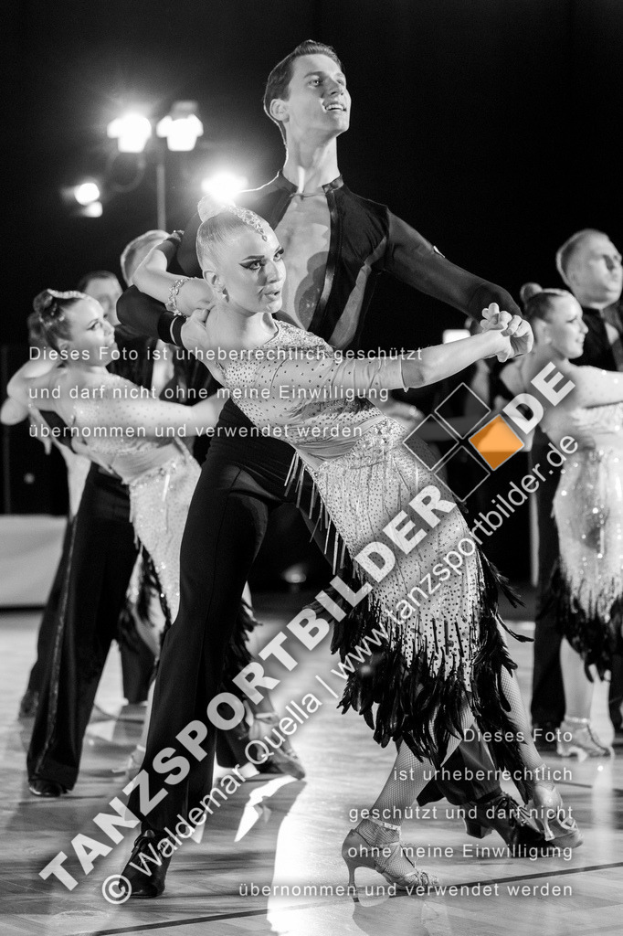 20250503-10441 | Hier finden Sie Tanz Bilder vom Latein und Standard Formationen tanzen. Sportbilder vom Tanzsport. Schöne Fotos und von Weltmeisterschaft, Europameisterschaft, Bundesliga, Regionalliga, Oberliga und Landesliga sowie von GOC Stuttgart, DanceComp, WM Bremen