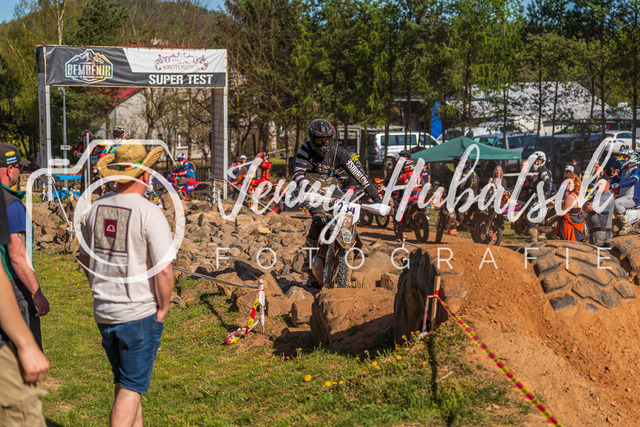 JHF.ECHT.4h.Samstag429 | jennyhubatsch-endurofotografie