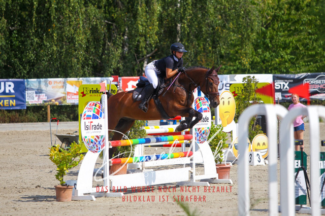 Gut Blee25_Amateuer Stilsprpfg Kl A_0269 | Turniersportfotografie; Pferdefotografie; Dressurfotografie