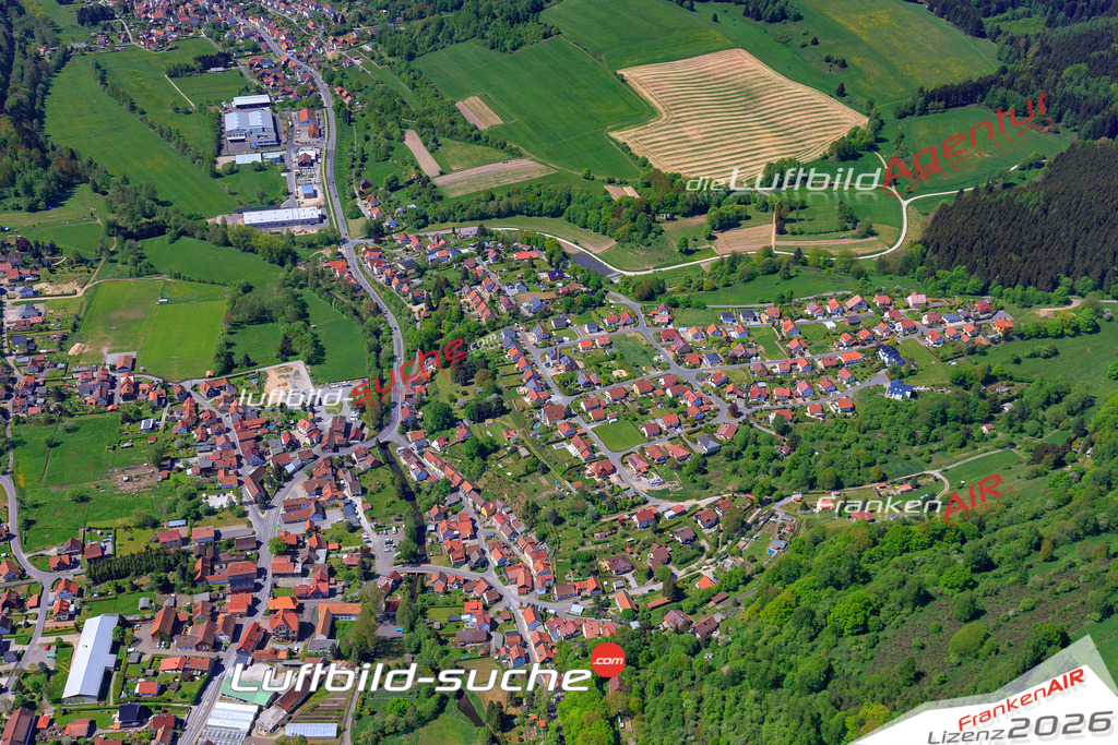 Die Luftbildaufnahme Dietzhausen - Suhl wurde 2018 mittels Flugzeug (keine Drohne) erstellt. Perfekte Schärfe und Druck- Auflösung- Garantiert!