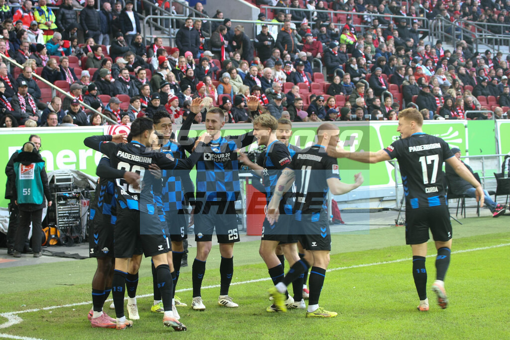 Fortuna Düsseldorf  Saison 25/26 - © Sportfoto-Sale (MK) | Torjubel SC Paderborn - Fortuna Düsseldorf - SC Paderborn Saison 25/26 - © Sportfoto-Sale (MK) - Realisiert mit Pictrs.com