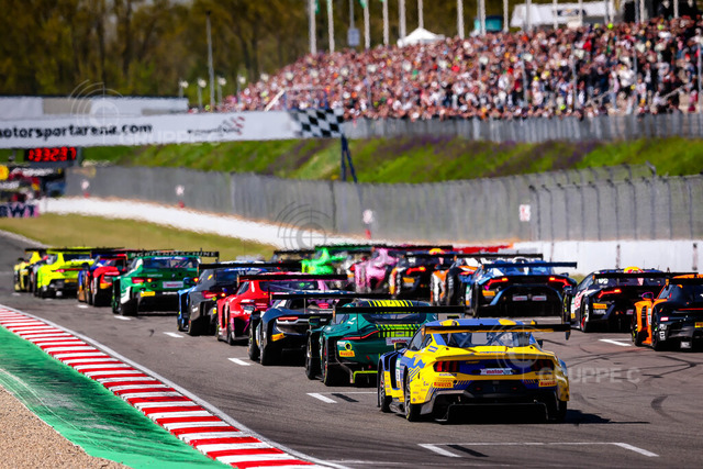DTM125_042713323708988JB_TU | DTM, 1. + 2. Rennen Oschersleben 2025 - Foto: Gruppe C Photography - Realisiert mit Pictrs.com