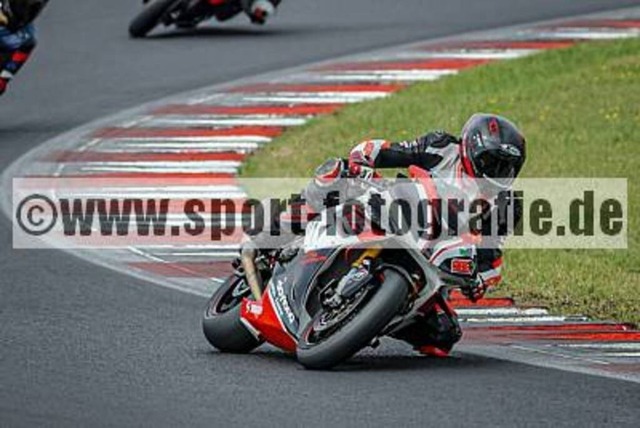 spof7319 | Professionelle Fotos von Sportveranstaltungen, aber auch Hochzeiten und anderen Events. - Realisiert mit Pictrs.com