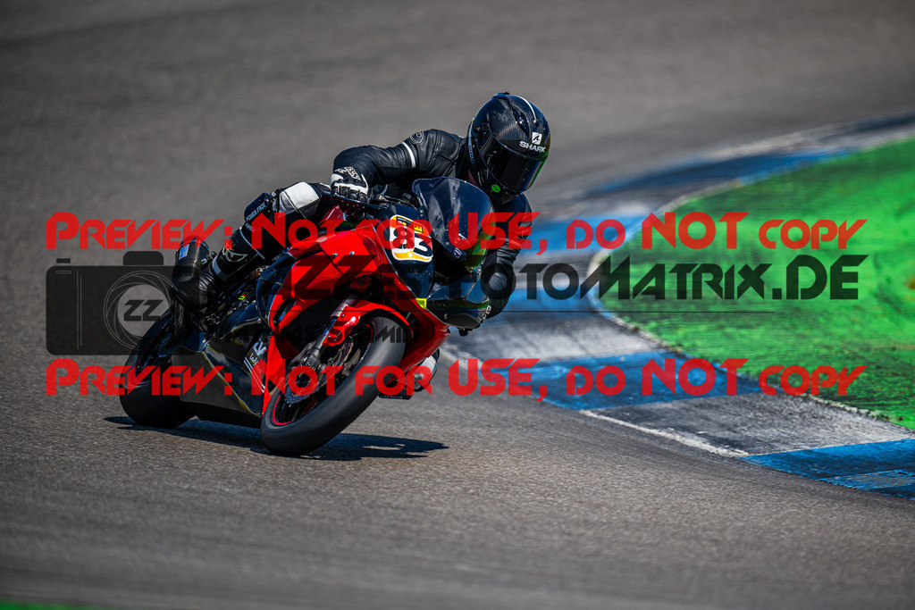 MaZZes_FotoMatrix_240520_6007705_4160 | GELB