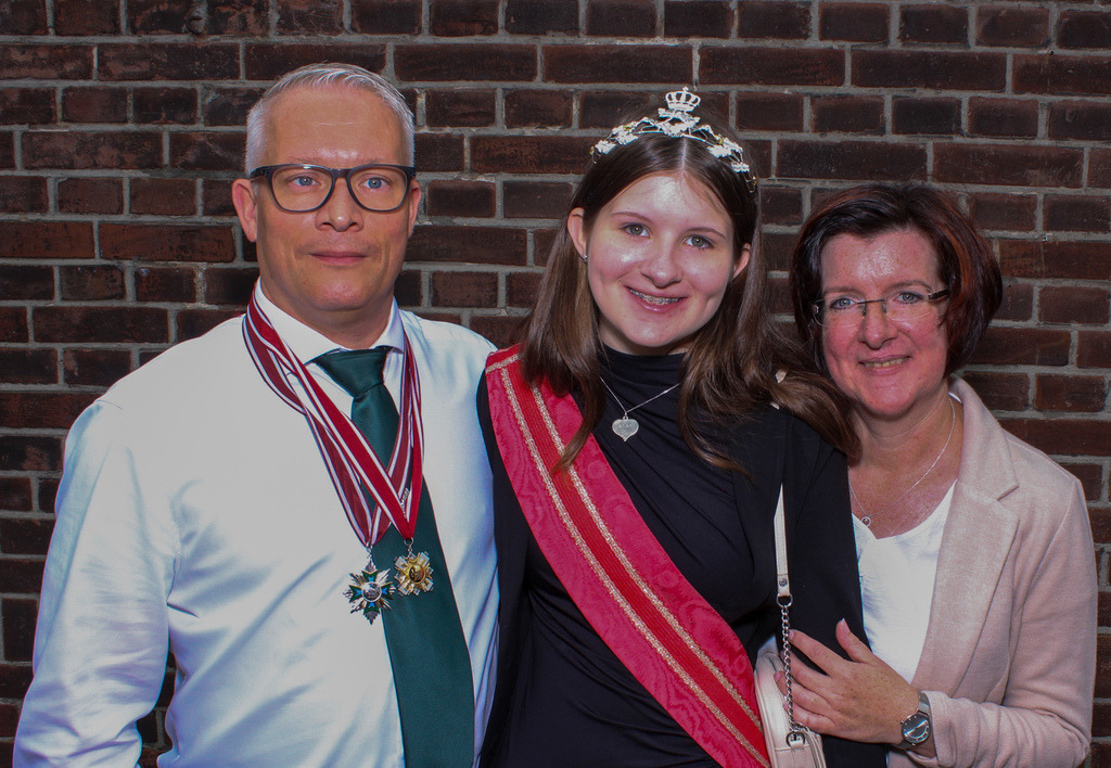 top-top.de-250601-205 | Foto, Video, Fotografie, Videografie, Fotobox, DJ, Discjockey, Musik, Musikbox, Veranstaltung, Photobooth, Amazon, Ebay, Buchtipp, Bestseller, Autor, Verlag, Buch, Wesel, Hamminkeln, NRW, Dinslaken, Rees, Drohne, Hochzeit, Party, Fotobox, Wesel, Fotograf