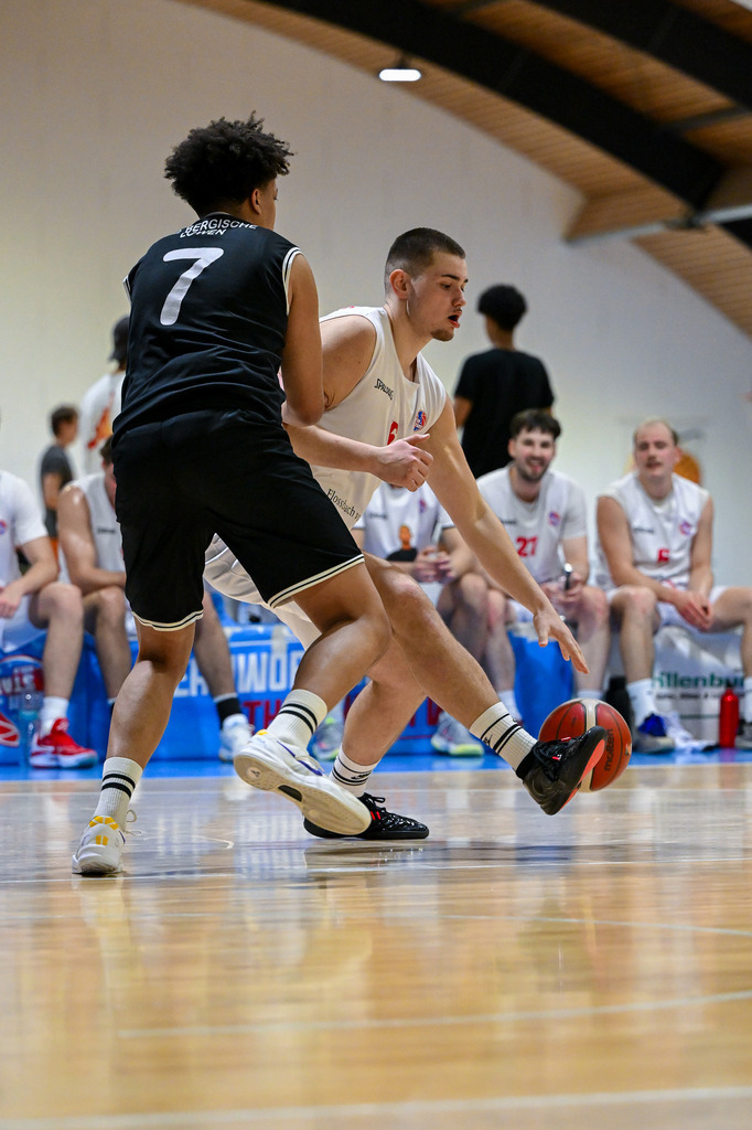 gml_023 | Fotos von Basketballspielen aus dem Raum NRW fotografiert von Gero Mueller-Laschet und Daniel Schaefer - Realisiert mit Pictrs.com