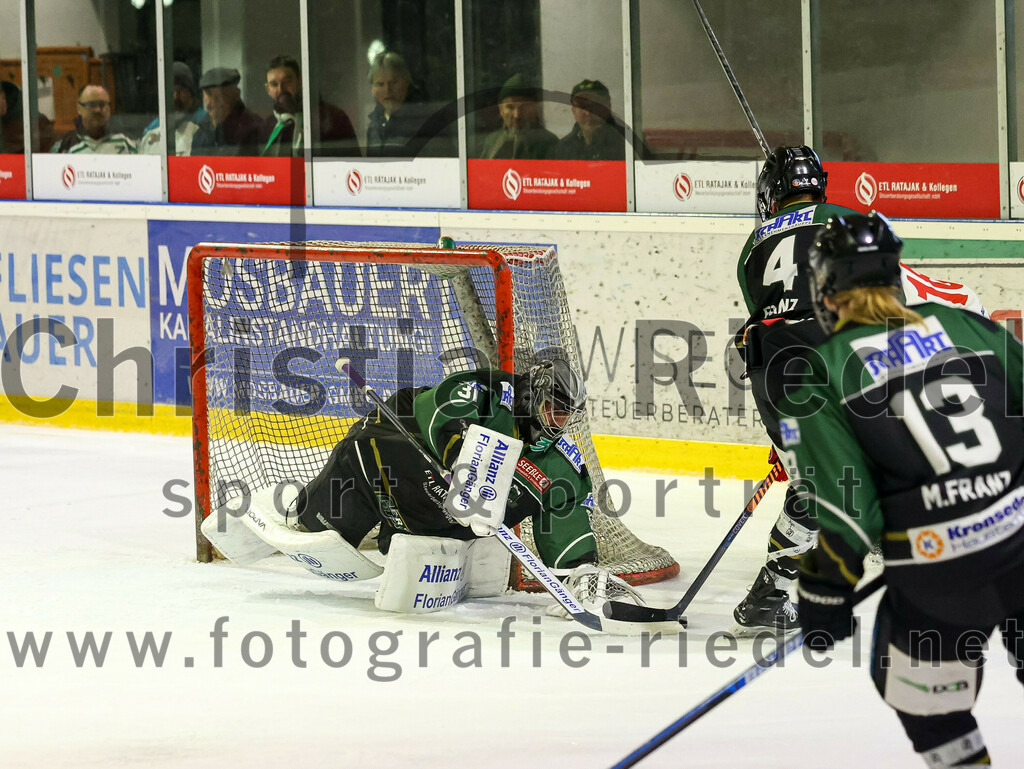2023-03-14_036_TSV_Erding_gegen_TEV_Miesbach | Erding, Deutschland, 14.03.2023:
Eishockey, Bayernliga Playoffs 2022 / 2023, Halbfinale, TSV Erding gegen TEV Miesbach, Endergebnis: 5:3

Foto: Christian Riedel / fotografie-riedel.net