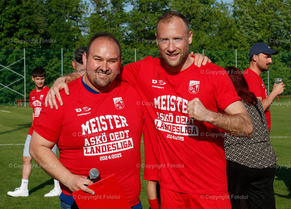 A_LUI_03052025_07 | SPORT FUSSBALL LL.OST ASKOE OEDT 1B-USV ST.ULRICH 03.05.2025IM BILD: FABIAN MEJDANZIC UND MATEJ  VULIC (OEDT1B) UND (ST.ULRICH)FOTO:FOTOLUI