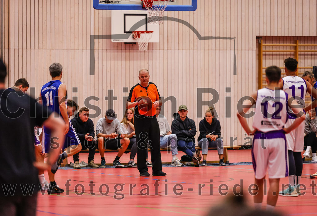 2022-05-29_090_SpVgg_Altenerding_gegen_Muenchen_Basket_2 | Erding, Deutschland, 29.05.2022:
Basketball, Bezirksliga 2021 / 2022, Herren Turnier der 2. der Aufstiegsrunden, SpVgg Altenerding gegen München Basket 2, Endergebnis: 

Foto: Christian Riedel / fotografie-riedel.net