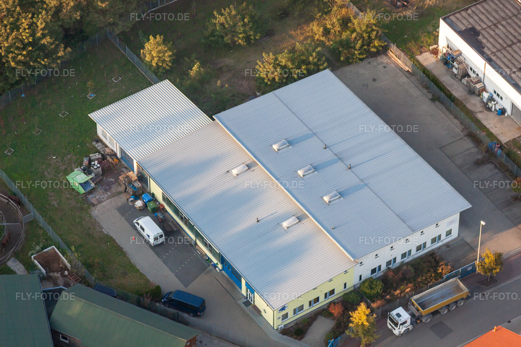 Luftbild: Gewerbegebiet Mittelwegring in Jockgrim im Bundesland Rheinland-Pfalz in Deutschland. Foto: IMG_46128.jpg vom 23.10.2011 durch Werner Riehm/FLY-FOTO.de