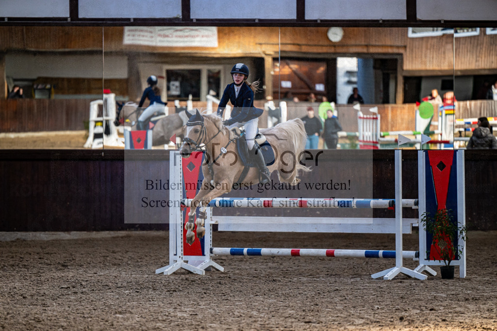 20240309-DOS_7426 | Entdecke hochwertige Reitturnierfotos von Foto Oger. Professionell, emotional und authentisch – jetzt Lieblingsmomente im Shop bestellen.Deutschlandweite Turnierfotografie. - Realisiert mit Pictrs.com