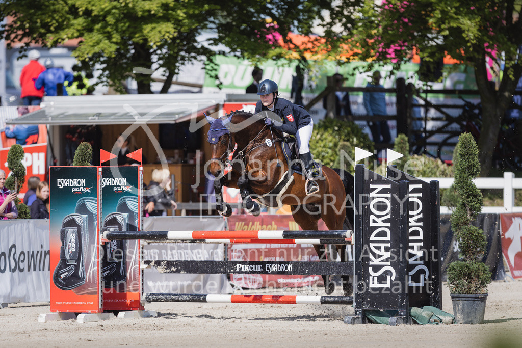 230519_MayDays_Stil-A2-U25-119 | Deine schönsten Turniermomente als professionelle Fotos! Entdecke hochwertige Pferdesport-Fotografie im Online-Shop. Jetzt Fotos finden & bestellen!