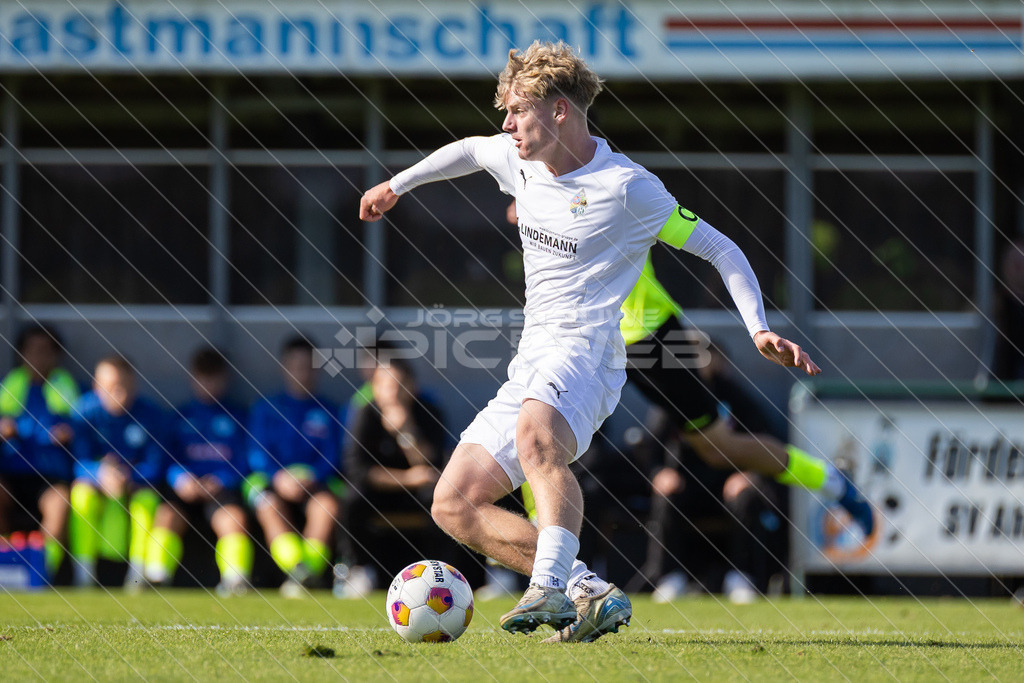 20251003_Picselweb-Fotografie_1R3_1379 | DFB Pokal 2. Runde, JFV A/O/B/H/H - SV Stuttgarter Kickers, Foto: Jörg Struwe - picselweb.de - Realisiert mit Pictrs.com