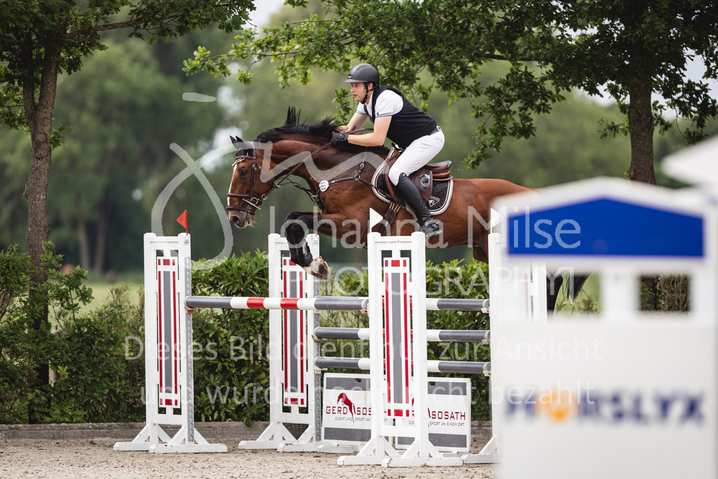 250622_Lemwerder_M2-SprmstAnf-840 | Deine schönsten Turniermomente als professionelle Fotos! Entdecke hochwertige Pferdesport-Fotografie im Online-Shop. Jetzt Fotos finden & bestellen!