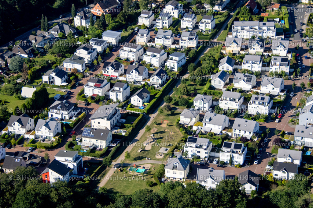 Essen Heisingen_ Zur Waldesquelle_Heisinger Str. _ Creative Airphotography H.Klöpper-3598 | Luftbilder und Luftbildfotografie , Digital und Printbilder auf Leinwand , Alu Dibond , Acrylglas , Poster oder Download-Datei für private und gewerbliche Verwendung im Shop online bestellen. - Realisiert mit Pictrs.com