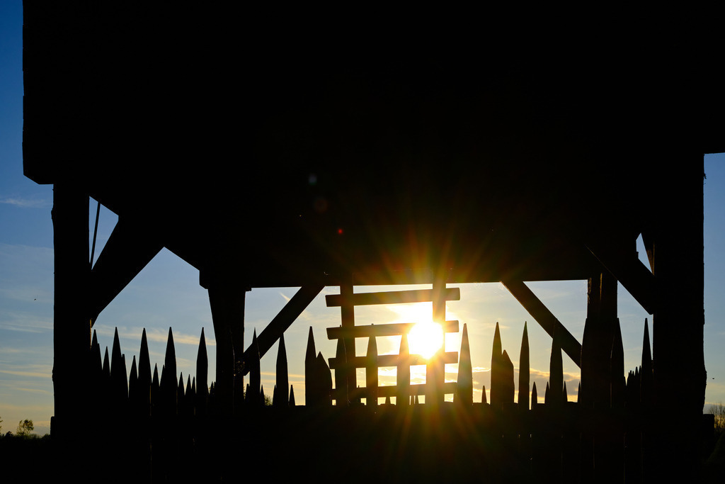 Tschartacke im Gegenlicht | Austria - April 19, 2025: Tschartacke im Gegenlicht. - Realisiert mit Pictrs.com