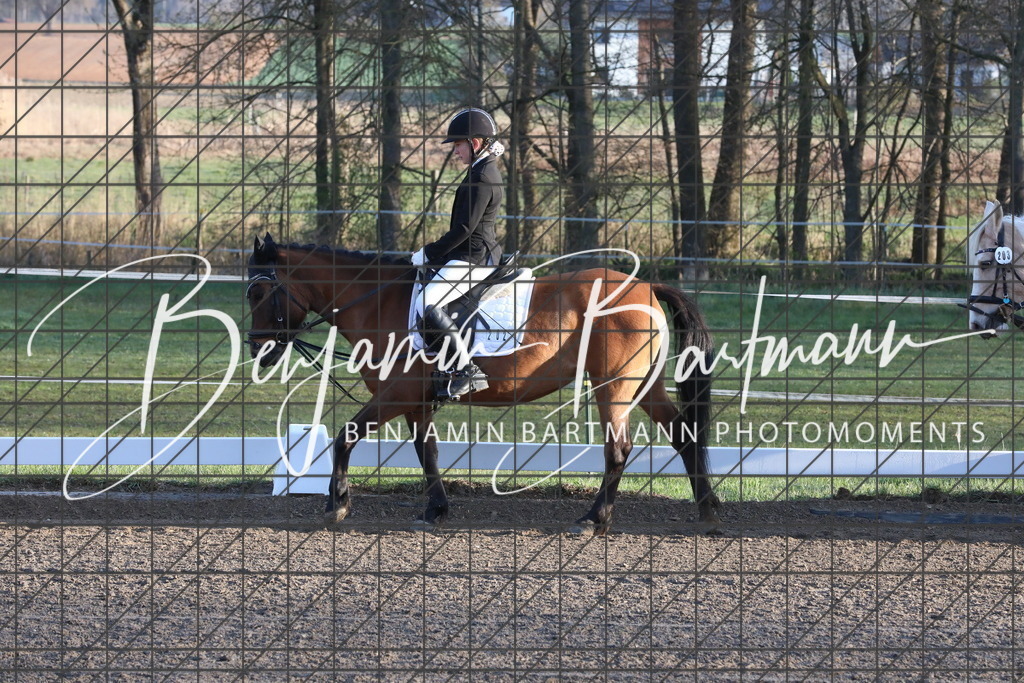 AZ2A2303 | Benjamin Bartmann Photomoments