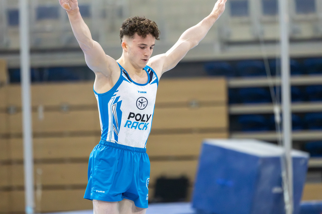 Deutsche Turnliga DTL (Bundesliga) der Männer, Finale 2025 in Heidelberg | Deutsche Turnliga DTL (Bundesliga) der Männer, Finale 2025 in Heidelberg***Bild: Alexander Kunz (KTV Straubenhardt) am Boden - Realisiert mit Pictrs.com